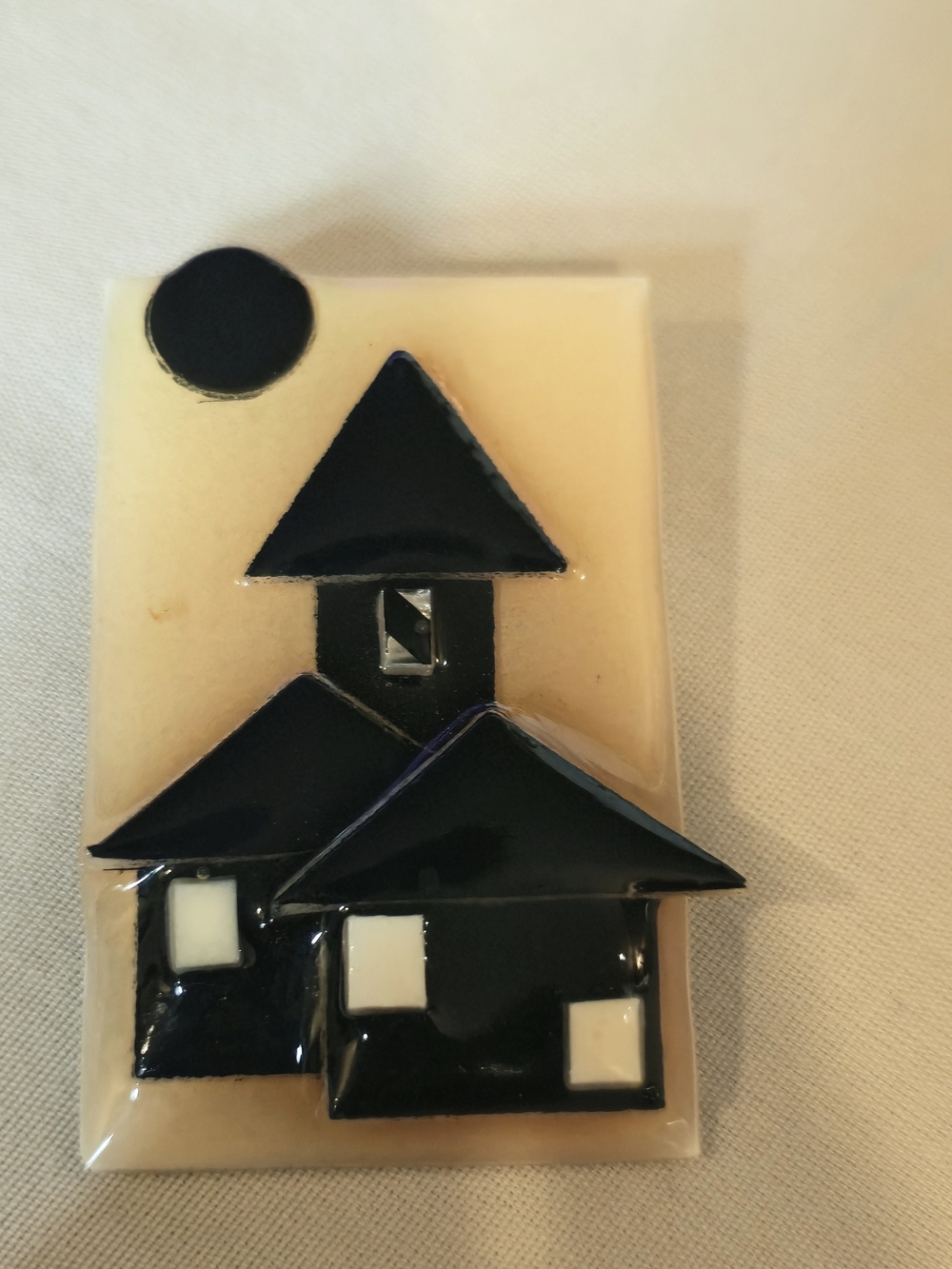 Black and Cream House Motif Brooch - Unbranded Women’s Jewelry